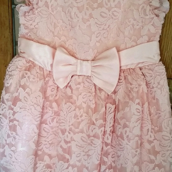 Zunie Toddler Lace Dress in Peach - Picture 3 of 7